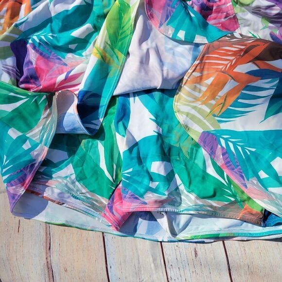 Women's Tropical Swim Shorts – Size 22 – SM by Cacique – Vibrant Leaf Print - Picture 6 of 14